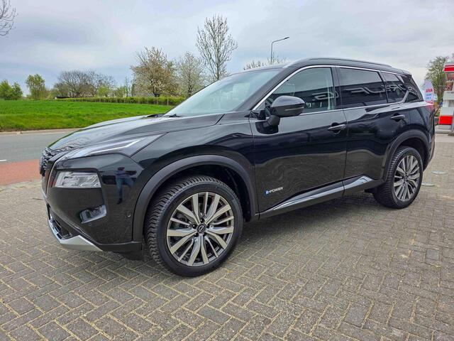 Nissan X-trail er e-4ORCE TEKNA+