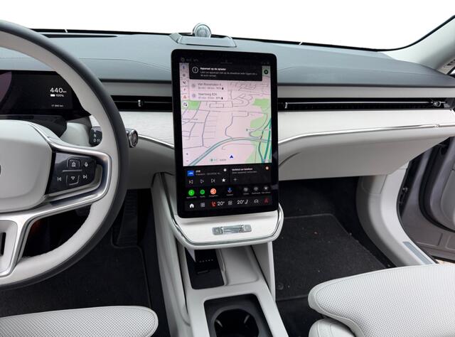 Volvo ES90