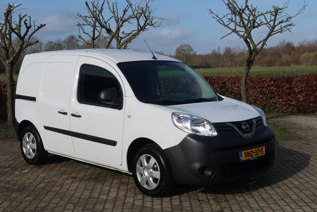 Nissan NV250