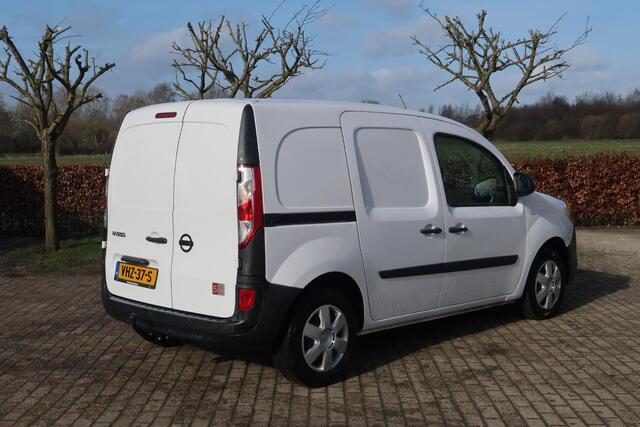 Nissan NV250