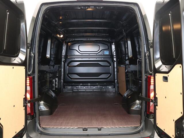 Nissan Interstar