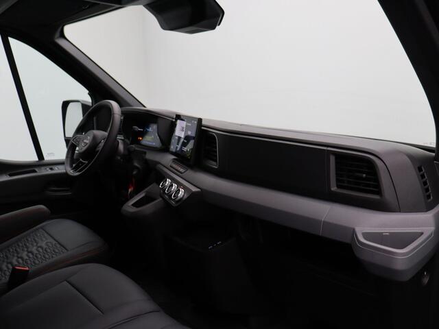 Nissan Interstar