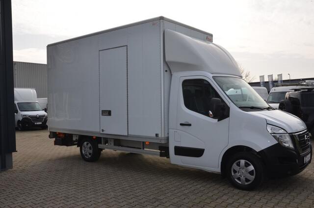 Nissan Nv400