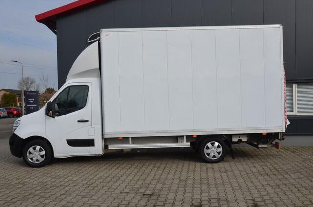 Nissan Nv400