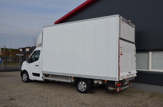 Nissan Nv400