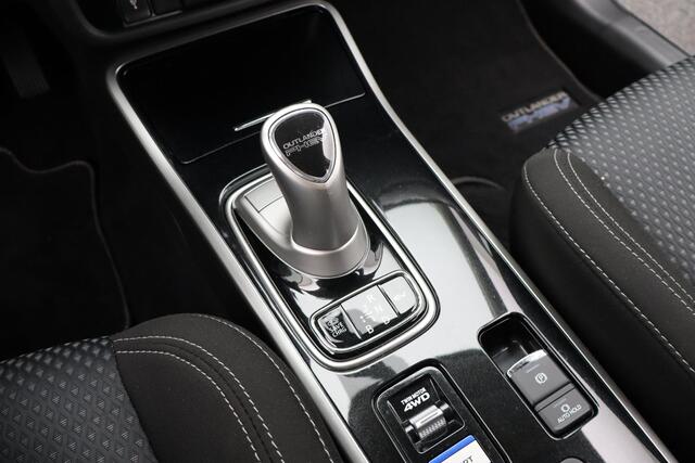 Mitsubishi Outlander se Control | Navigatie | Carplay | 1500 kg Trekgewicht |
