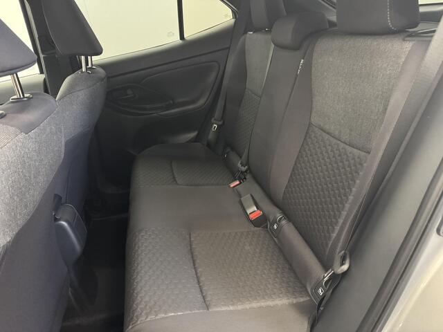 Toyota Yaris brid 130 Dynamic | Ongebruikt | PDC V+A | Stuur- Stoelverwarming | Dodehoek | Direct leverbaar!
