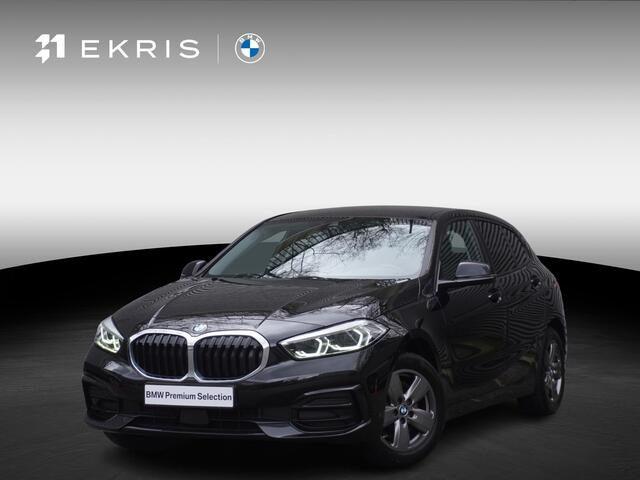 BMW 1 Serie ak met afneembare kogel | Achteruitrijcamera | 17 inch LM Multispaak (Styling 546) | Alarmsysteem klasse 3 | Extra getint glas