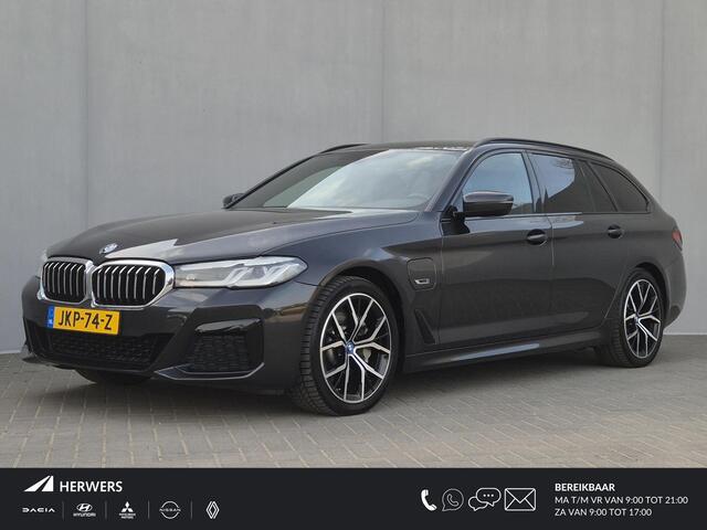 BMW 5 Serie e xDrive Business Edition Plus M-Sport / Accu SOH 98% / Drie fase laden / Apple Carplay Android Auto / Trekgewicht 2000 kg / Elektrische achterklep / Achteruitrijcamera / Cruise control / Keyless Entry/Start / Climate control /
