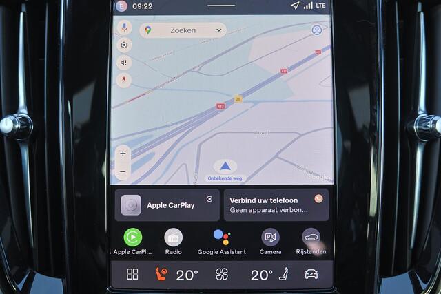 Volvo V60 n hybrid AWD Plus Dark - IntelliSafe Assist & Surround - Harman/Kardon audio - Contourstoelen - Verwarmde voorstoelen, stuur & achterbank - Parkeersensoren voor & achter - Elektr. bedienb. voorstoelen met geheugen - 19' LMV