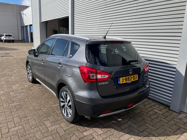 Suzuki S-Cross