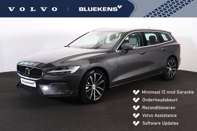 Volvo V60 ge AWD Essential Bright - IntelliSafe Assist & Surround - Parkeercamera achter - Verwarmde voorstoelen, stuur & achterbank - Parkeersensoren voor & achter - 18' LMV