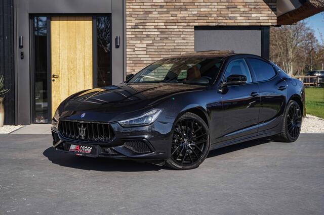 Maserati Ghibli ort GT 330PK Pano/B&W/21"/Sport-seats/Full-Nero