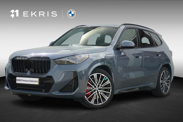 BMW X1 25e M Sportpakket Pro 20'' / Panoramadak / Harman Kardon / Elektrisch verstelbare stoelen / Trekhaak