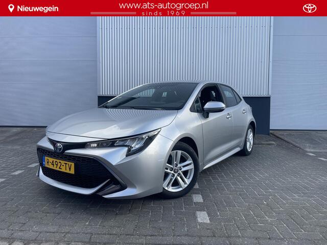 Toyota Corolla ive HB | Org Nl | All season Banden | Full map Navigatie | Apple/Android navigatie |