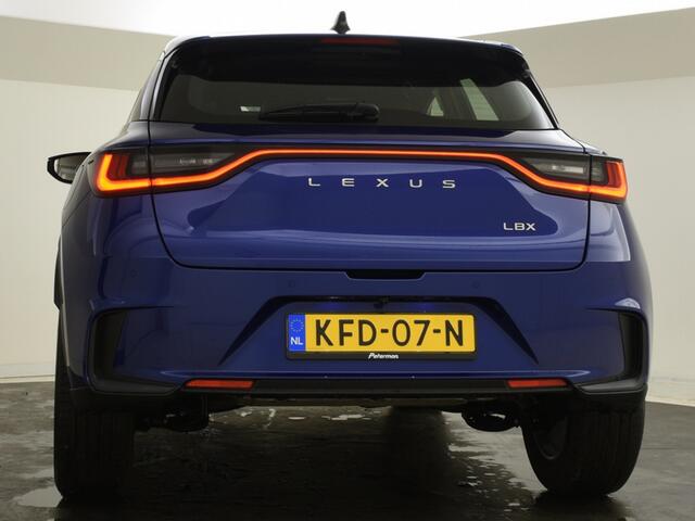 Lexus LBX