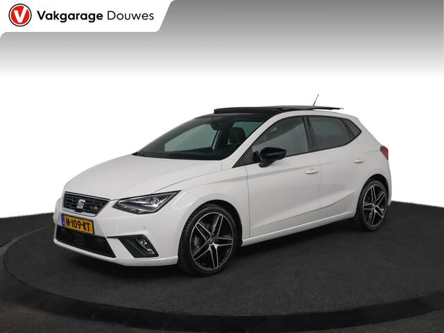 Seat Ibiza Business Intense | Pano | Virtual Cockpit | Stoelverwarming | Carplay | Navi | Cruise| Camera | PDC | Full Led | 1/2 leder & alcantara