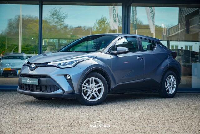 Toyota C-HR Dynamic / Carplay / Adaptive Cruise / Camera