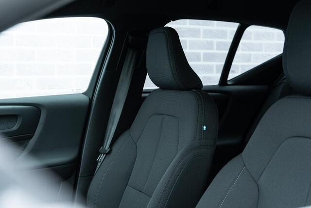 Volvo EX40