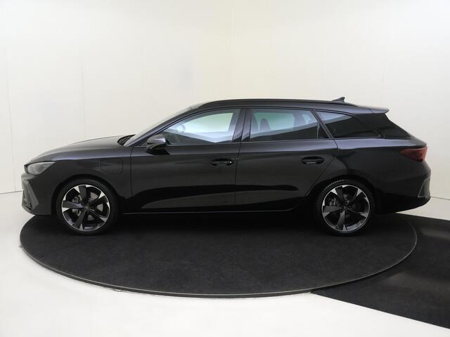 Cupra Leon Sportstourer ss | SoH 100% | Trekhaak | Parkeerassistent | Dodehoek detectie | Stoel- en stuurwielverwarming | Kuipstoelen | Navigatie | Keyless |