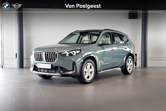 BMW X1 30e | X Line | Premium Pack | Achteruitrijcamera | Comfort Access | Trekhaak |