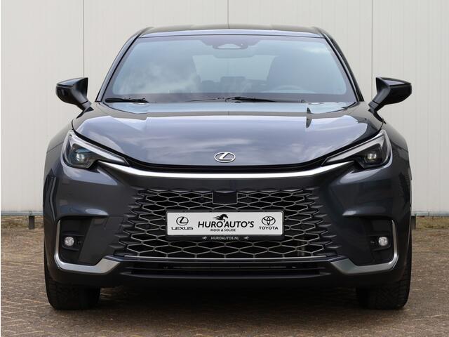 Lexus LBX