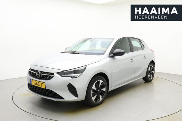 Opel e-Corsa kWh | Uniek! Lage KM-stand! | Navigatie | Warmtepomp | Verwarmbare voorstoelen | Climate control | Cruise control | LED koplampen | Lichtmetalen velgen | metallic lak