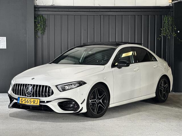 Mercedes-Benz A-Klasse AMG | AMG-styling | Panoramadak | Achteruitrijcamera | Carplay | Cruise Control | Stoelverwarming | LED koplampen |