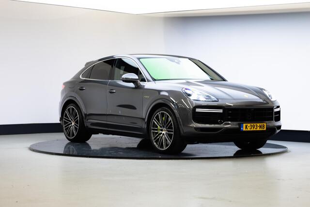 Porsche Cayenne o S E-Hybrid | Matrix | Bose | Pano | Head Up | Trekhaak | 18 Weg | NL Auto |