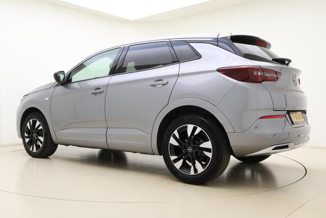 Opel Grandland l 3 | Adaptive Cruise Control | Stoelverwarming | Verwarmd stuurwiel | Navigatie | Camera | Elektrische kofferklep | Full LED | Keyless Entry & Start | 1e Eigenaar