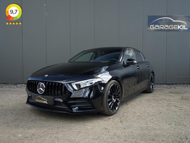 Mercedes-Benz A-Klasse AMG Night pakket / Camera / AMG / LED / Panamericana Grille / 19'' LM velgen / Privacy glass / Stoel verw.