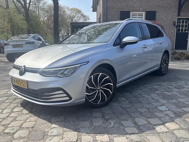 Volkswagen Golf I autom Life ecc,digidash,lmv,dglas,chroom,navi,pdc,sportstoel