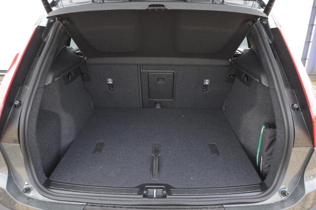 Volvo EX40