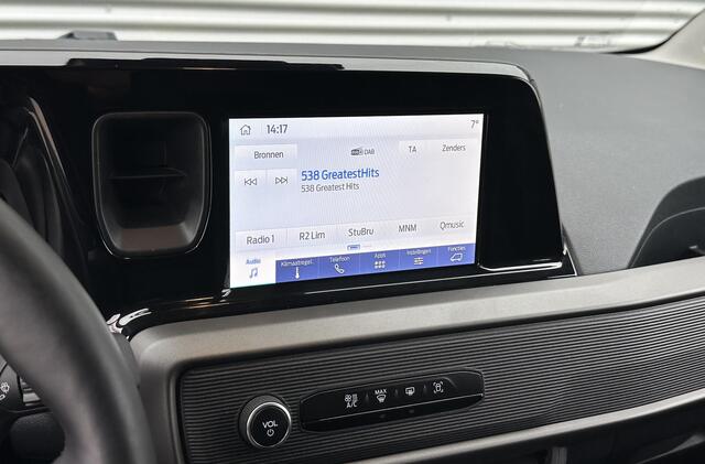 Ford TRANSIT COURIER