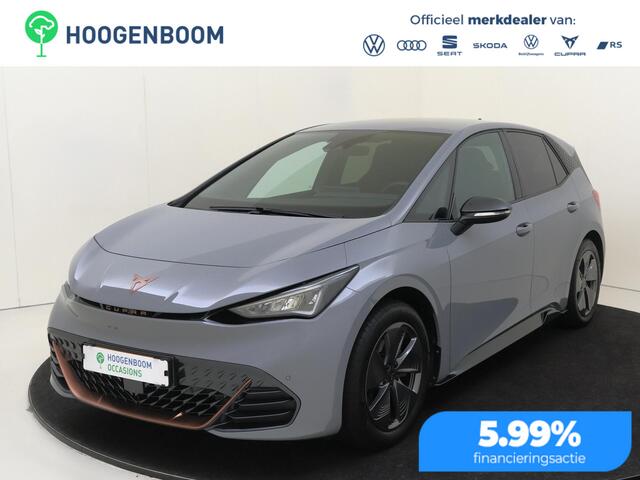 Cupra Born 62 kWh | SoH 92% | Stuurwiel verwarmd | Parkeersensoren | CarPlay | Voorklimatisering | Elektrisch inklapbare buitenspiegels | Sfeerverlichting | Lane assist |