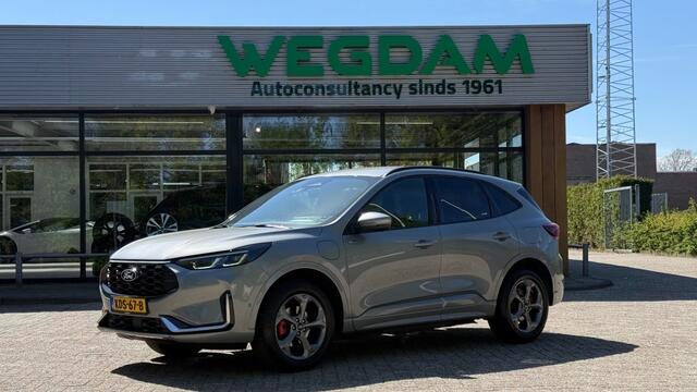 Ford Kuga ST-LINE X 243pk / Trekhaak+Techno+Winter