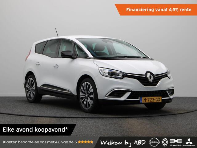 Renault Grand Scenic en | Achteruitrijcamera | Parkeersensoren voor en achter | Navigatie | Dodehoekwaarschuwing |