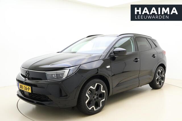 Opel Grandland In Hybrid 300pk 4x4 GSe | Navigatie | Camera | Comfort stoelen | Elektrische achterklep | Stoel- en stuurverwarming | Adaptive Cruise control |