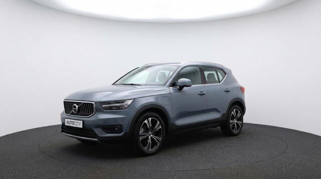 Volvo XC40 tion Recharge Plug-In Hybrid Panorama l Camera l Keyle