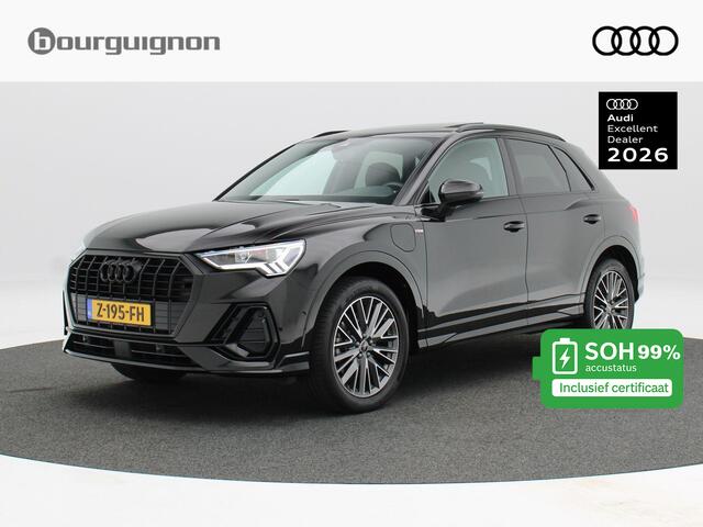 Audi Q3 e 245 Pk Automaat S-Line | Trekhaak | Panorama dak | Stoelverwarming | Adaptive Cruise | Stoelverwarming | Camera | CarPlay | 19 Inch Navigatie | 54.289 Km !!