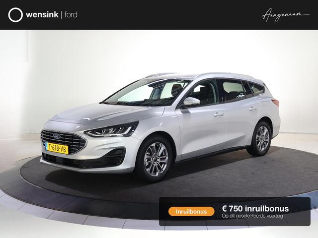 Ford Focus EcoBoost Hybrid Titanium | Winterpakket | Cruise Control Adaptief | Parkeercamera | Navigatie | Climate Control |