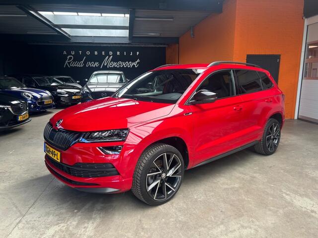 Skoda Karoq RTLINE / Trekhaak / 19inch / Camera