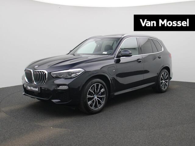 BMW X5 45e High Executive | Elektr. bed. achterklep | Climate Control / ECC | Open dak schuif/kantel | Licht metalen velgen 20 inch | Trekhaak inklapbaar | Cruise control Adaptive | Navigatie | Lederen bekleding | Elektrisch verst. stoelen | Stoelverwarmin