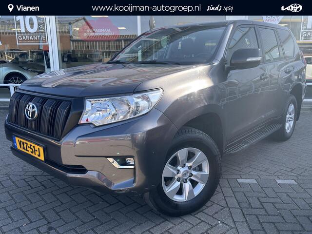 Toyota Land Cruiser VAN Grijs kenteken 3000kg trekgewicht met o.a. Leder, Trekhaak, Navigatie. WINDOW VAN