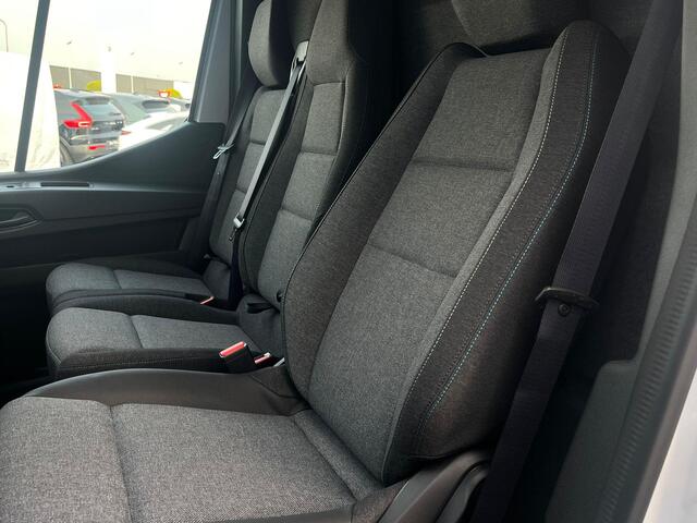 Nissan Interstar