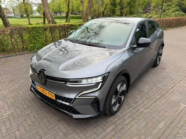 Renault Megane timum Charge Evolution SOH 94,7%/Acarplay/Navi/Camera/Fabrieksgarantie