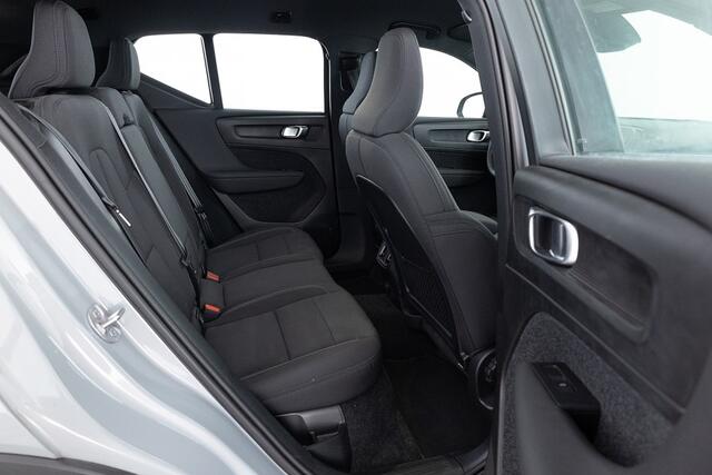 Volvo EX40