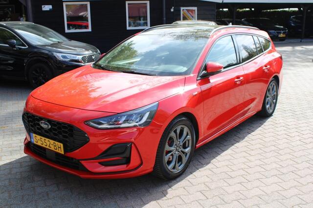 Ford Focus st ST Line X - Panoramadak - trekhaak - Navi groot