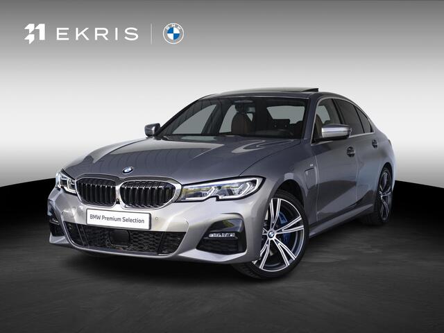 BMW 3 Serie | High Executive | M Sportpakket | Stuurwielrand Verwarmd | Comfort Access | Schuifdak | Elektrisch Verstelbare Sportstoelen | Driving Assistant Professional | Head-Up Display | Harman Kardon | 19''