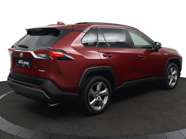 Toyota RAV4 AWD First Edition | Verwarmde Voorruit en Stoelen | Keyless Entry | Dodehoek Detectie | Elektrisch bedienbare Achterklep | Navigatie | Parkeersensoren Rondom |